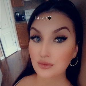 Meet your Posher, Paige